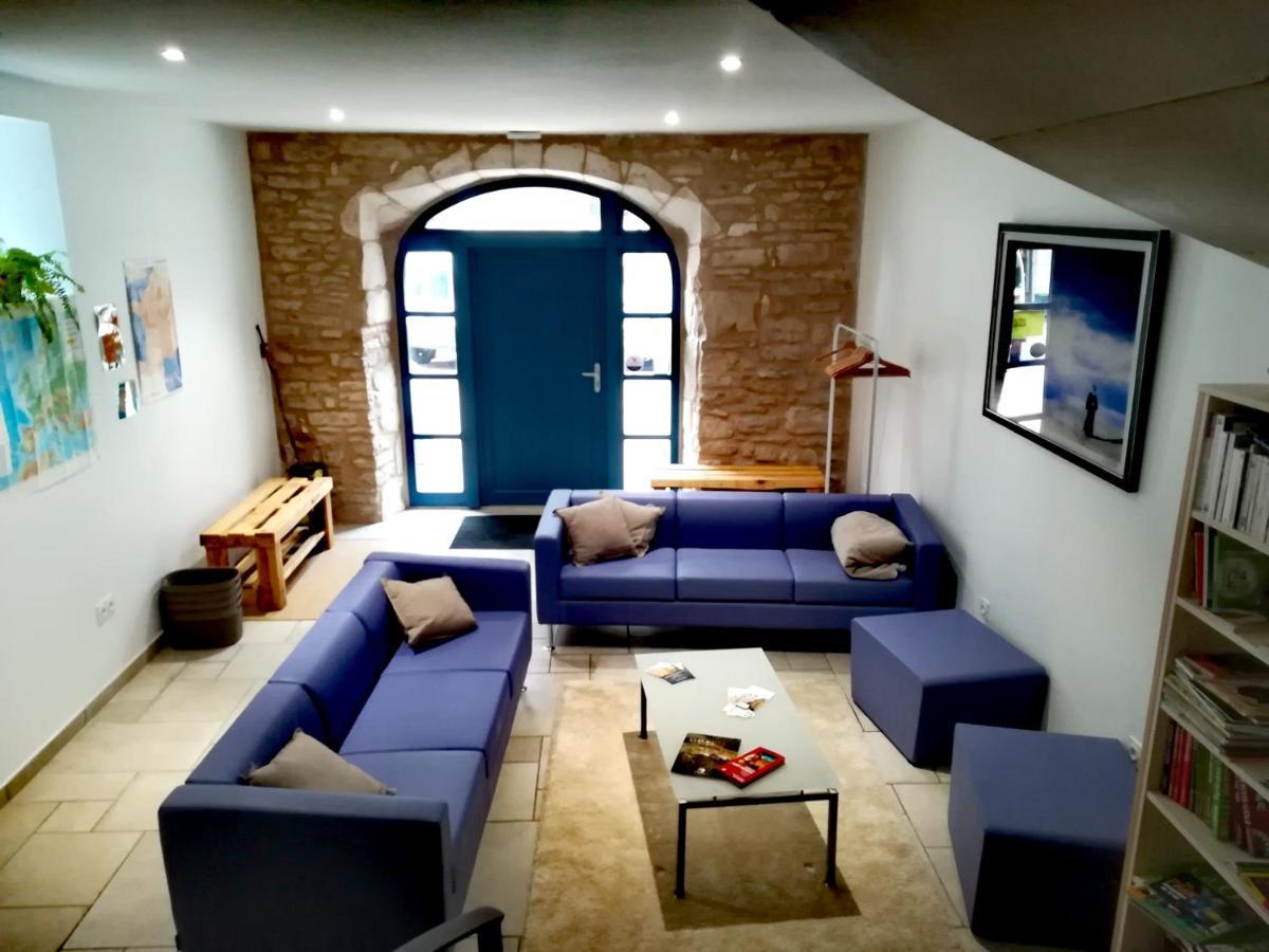 Gite La Maison Des Pelerins Villeneuve-dʼAveyron エクステリア 写真