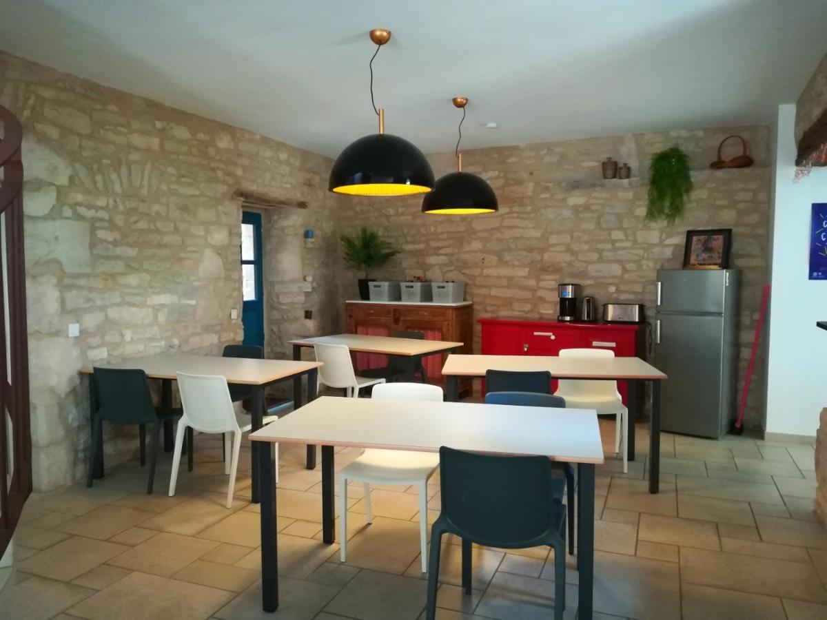 Gite La Maison Des Pelerins Villeneuve-dʼAveyron エクステリア 写真